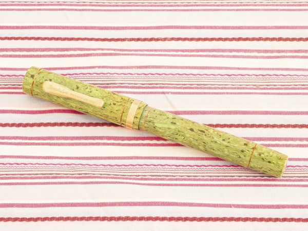 vintage conklin endura green lime specks marble crescent fountain pen