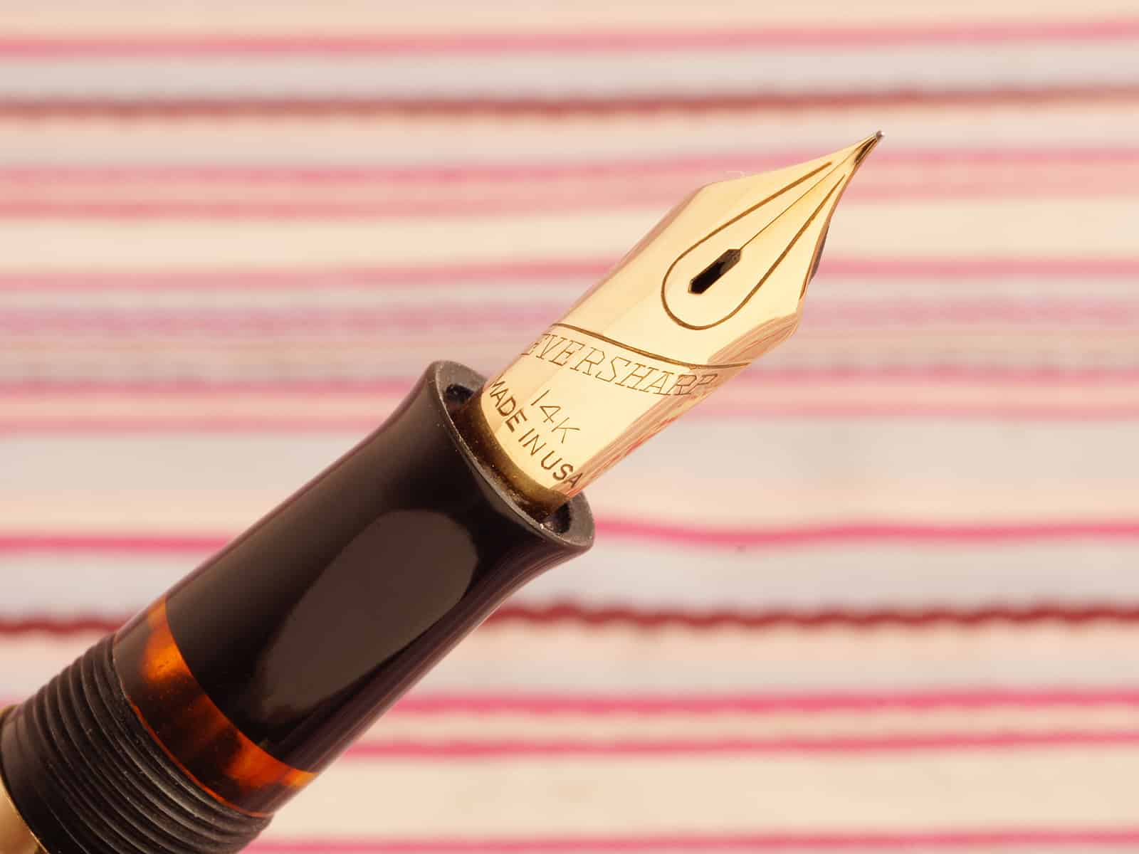 Eversharp Skyline Gold Award Chevron Fountain Pen Pencil Set
