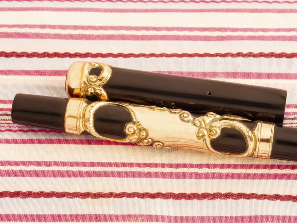 vintage antique parker 33 lucky curve hard rubber gold filled filigree overlay eyedropper fountain pen