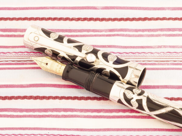 Sheaffer Nostalgia sterling silver floral vine overlay fountain pen gift box set
