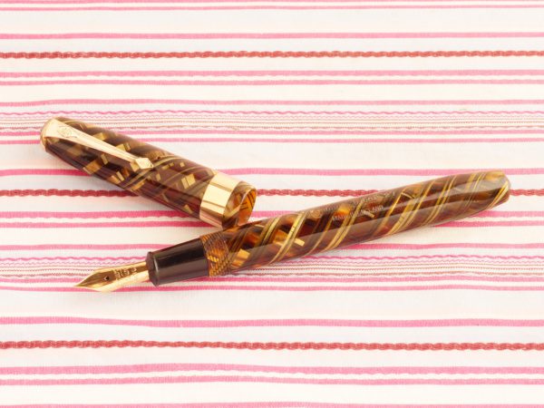 vintage conway stewart 27 deluxe golden tiger eye marble executive fountain pen