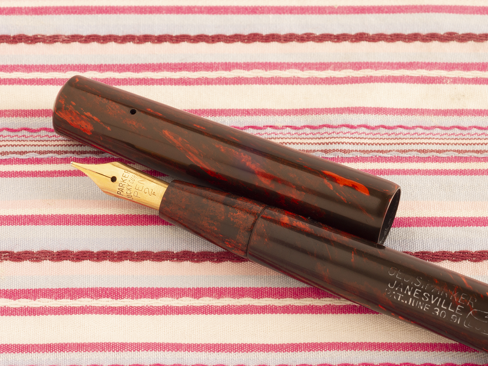vintage antique parker lucky curve 20 woodgrain red hard rubber eye-dropper fountain pen