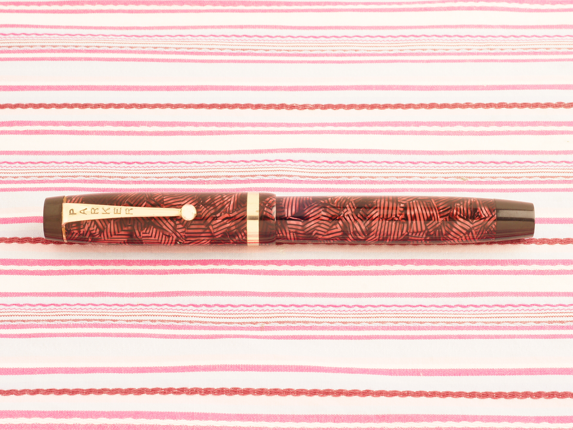 Parker Victory MarkI MKI Red Hatched Candy-Striped Fountain Pen 5 vintaeg parker victory mark I red hatched candy striped button filler fountain pen