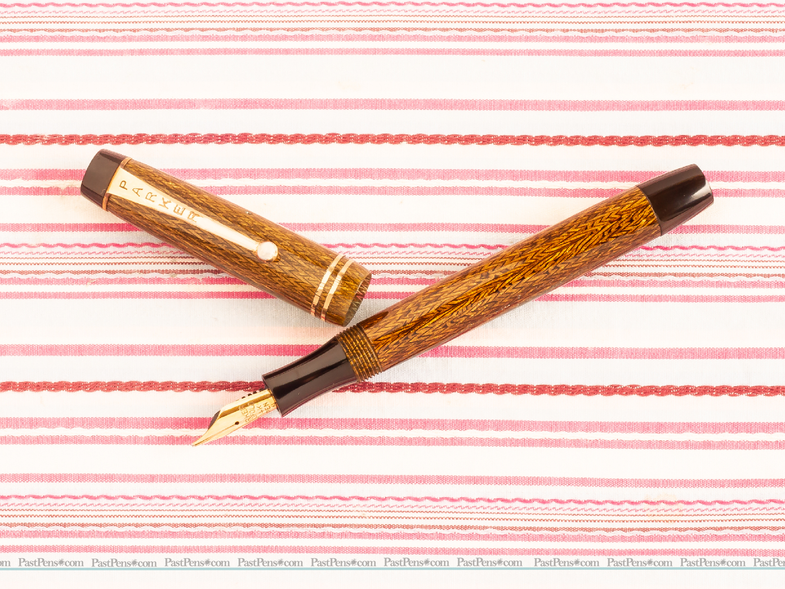 parker duofold golden herringbone fountain pen pk279 model