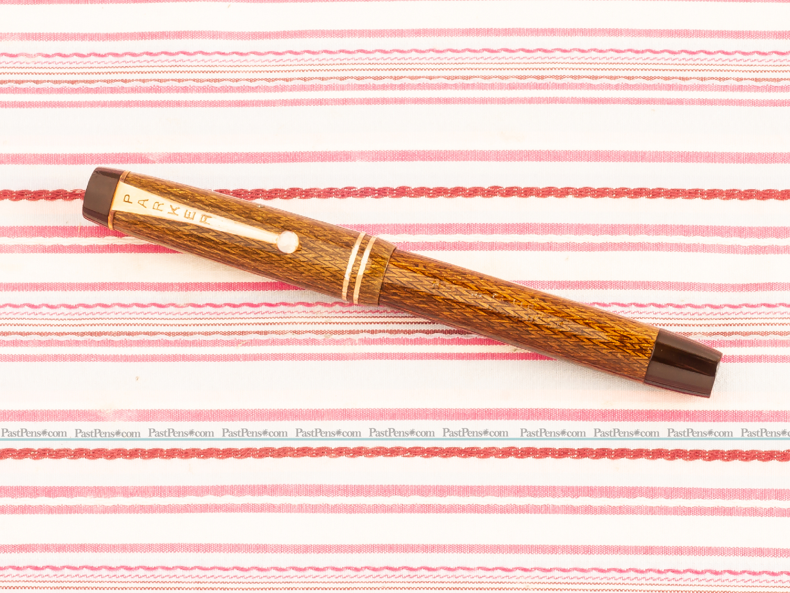 parker duofold golden herringbone fountain pen pk279 serviced