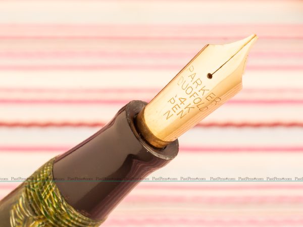 vintage parker victory Mark I green pearl hatched marble fountain pen